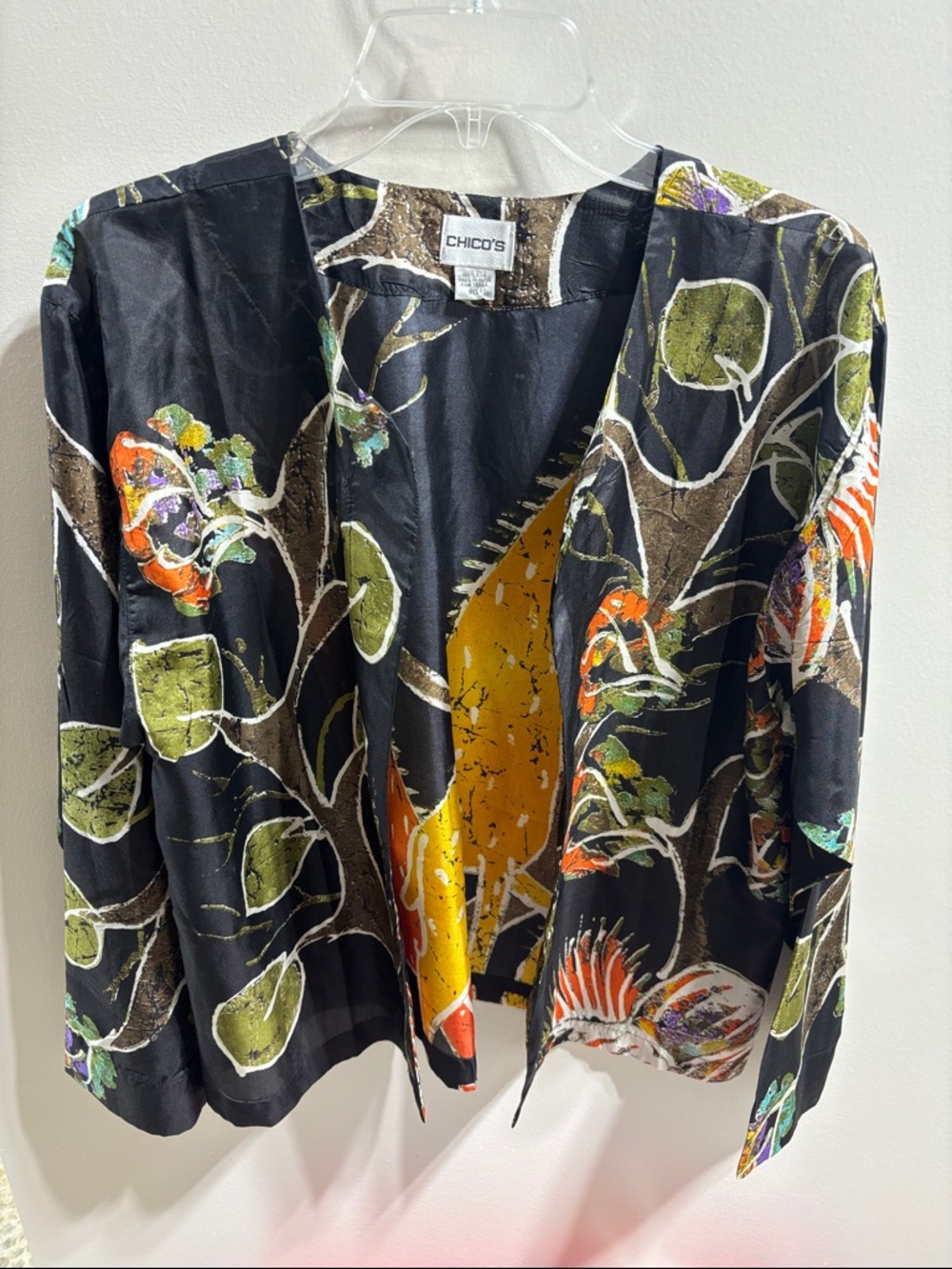 Chicos size 1 silk jacket/blouse